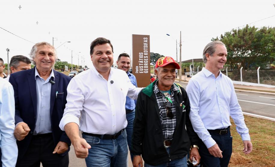 Inauguração da ponte sobre o Ribeirão Pinguim entre Maringá e Sarandi