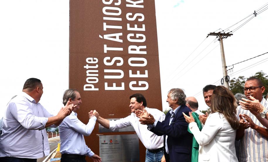 Inauguração da ponte sobre o Ribeirão Pinguim entre Maringá e Sarandi