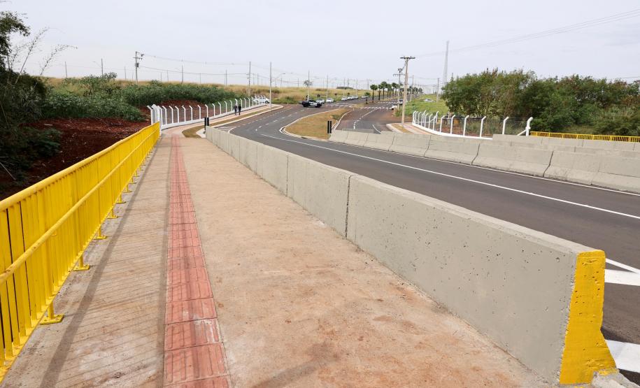 Inauguração da ponte sobre o Ribeirão Pinguim entre Maringá e Sarandi