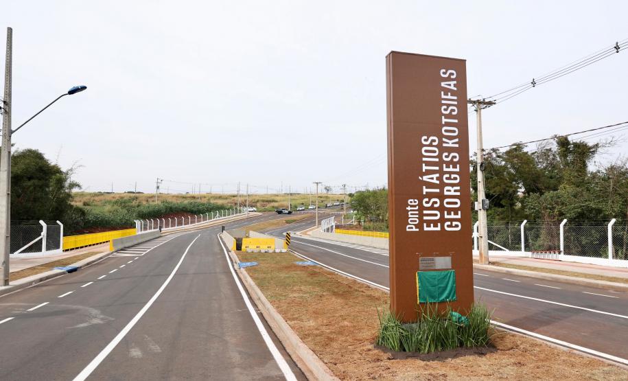 Inauguração da ponte sobre o Ribeirão Pinguim entre Maringá e Sarandi