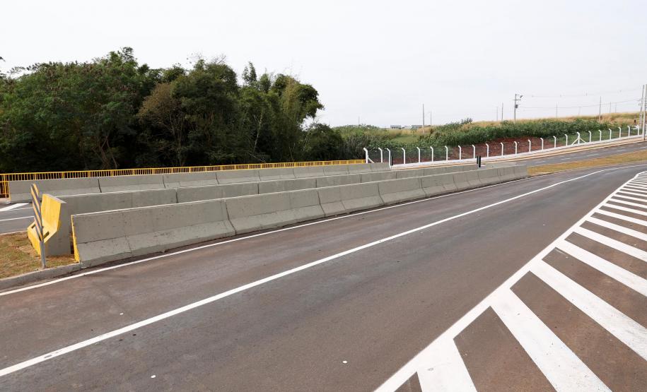 Inauguração da ponte sobre o Ribeirão Pinguim entre Maringá e Sarandi