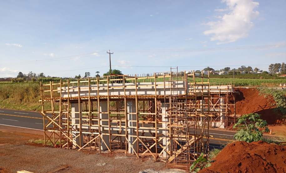 Serviços para implantação de novos viadutos na PR-444 em Mandaguari