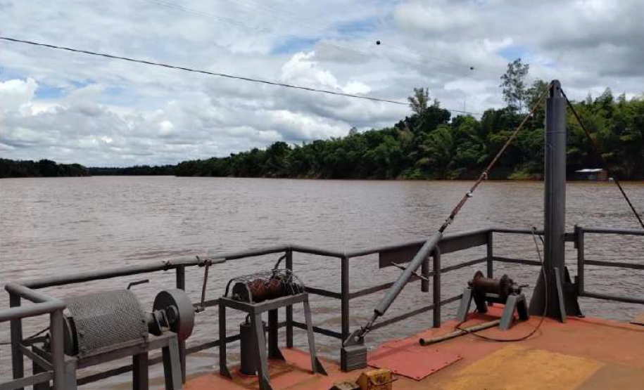 Atual passagem da balsa sobre o Rio Ivaí