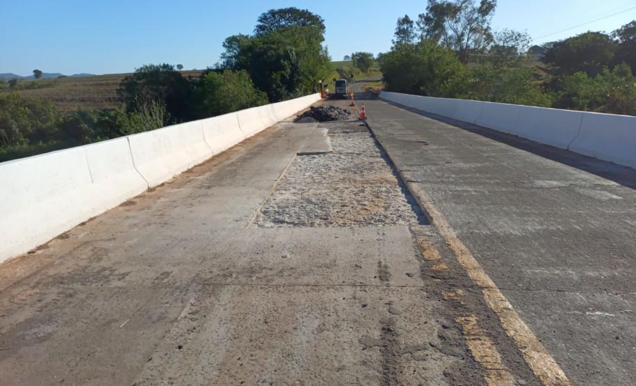 Reforma ponte Rio Dom Bosco na PR-557