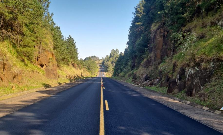 Serviços de conservação na PRC-158 entre Laranjeiras do Sul e Rio Bonito do Iguaçu