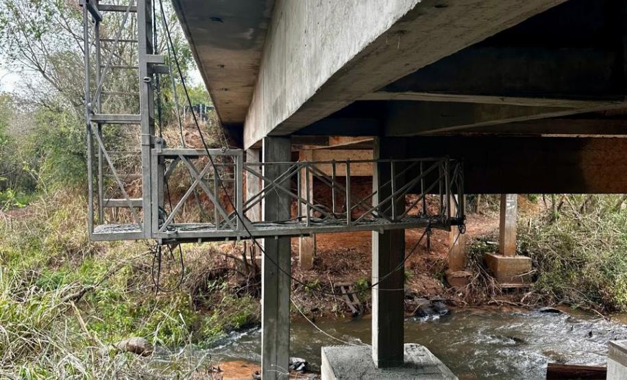 Reforma ponte Rio dos Índios na PR-323 entre Tapejara e Cianorte