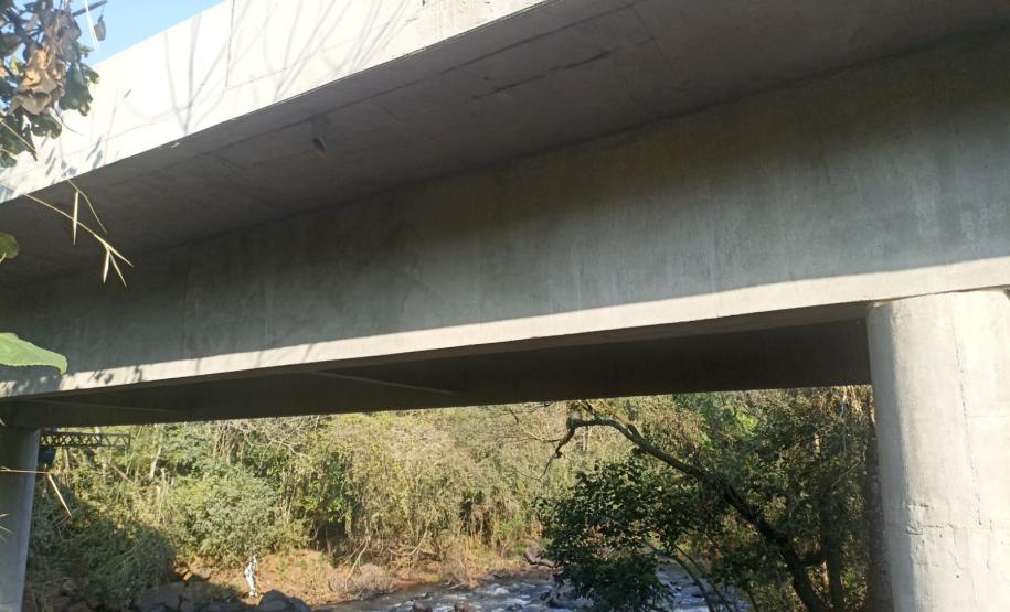 Reforma da ponte sobre o Rio Tormenta, na PR-484, entre Três Barras do Paraná e Boa Vista da Aparecida