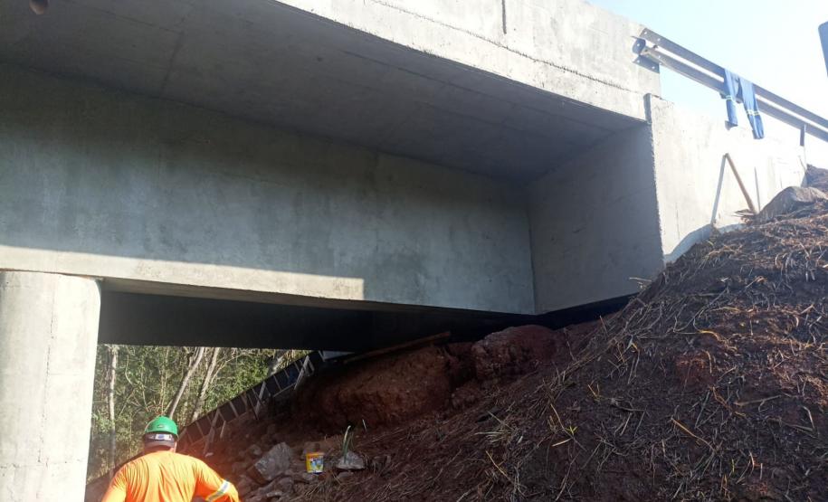 Reforma da ponte sobre o Rio Tormenta, na PR-484, entre Três Barras do Paraná e Boa Vista da Aparecida