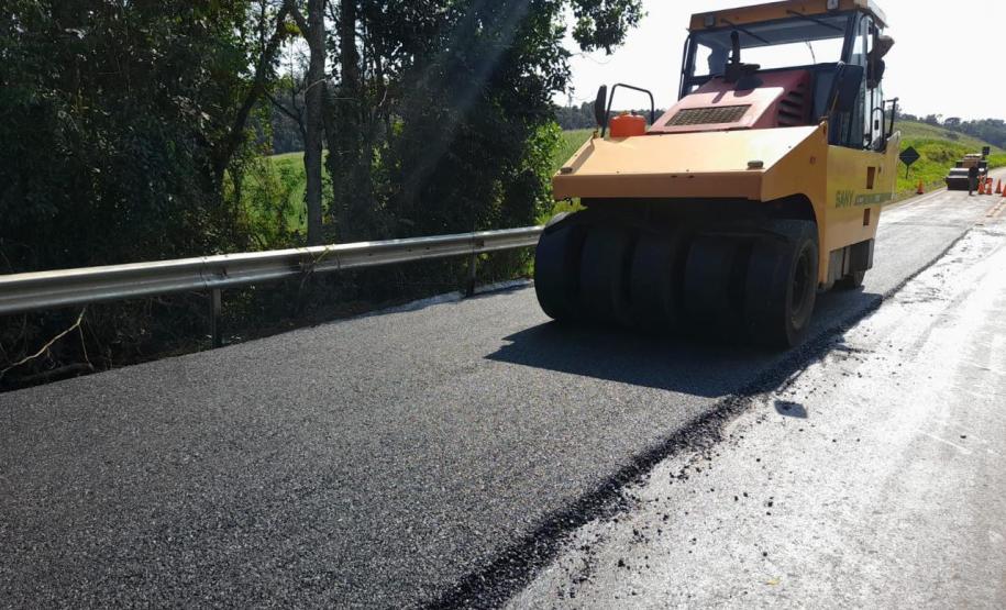 Serviços em andamento na ponte sobre o Rio Chopim