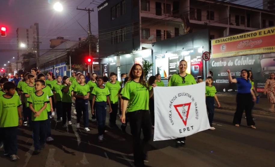 EPET de Cascavel no desfile de 7 de setembro do município
