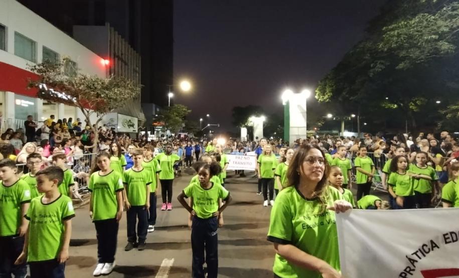 EPET de Cascavel no desfile de 7 de setembro do município