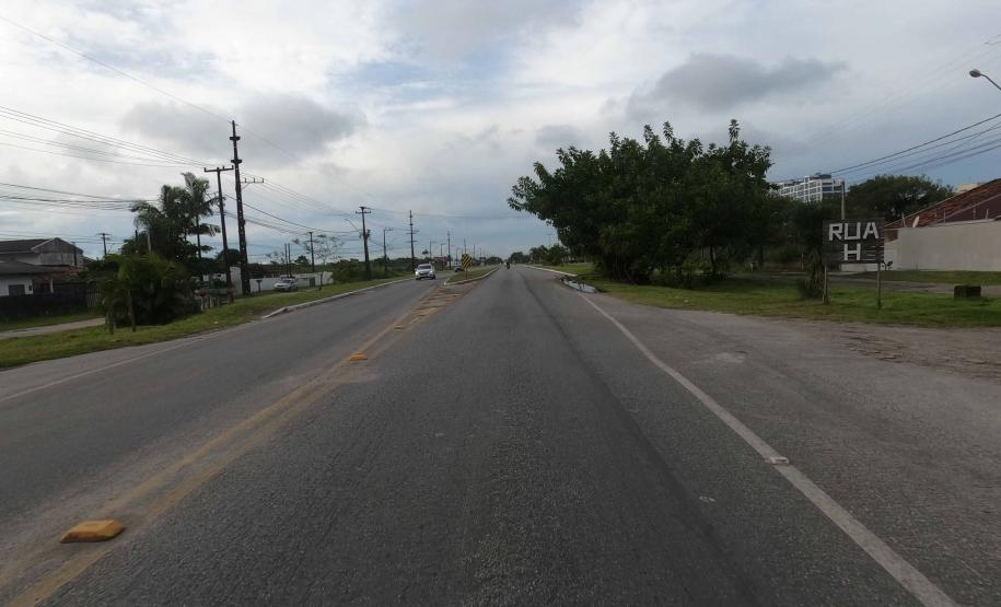 PR-412, entre Matinhos e Praia de Leste