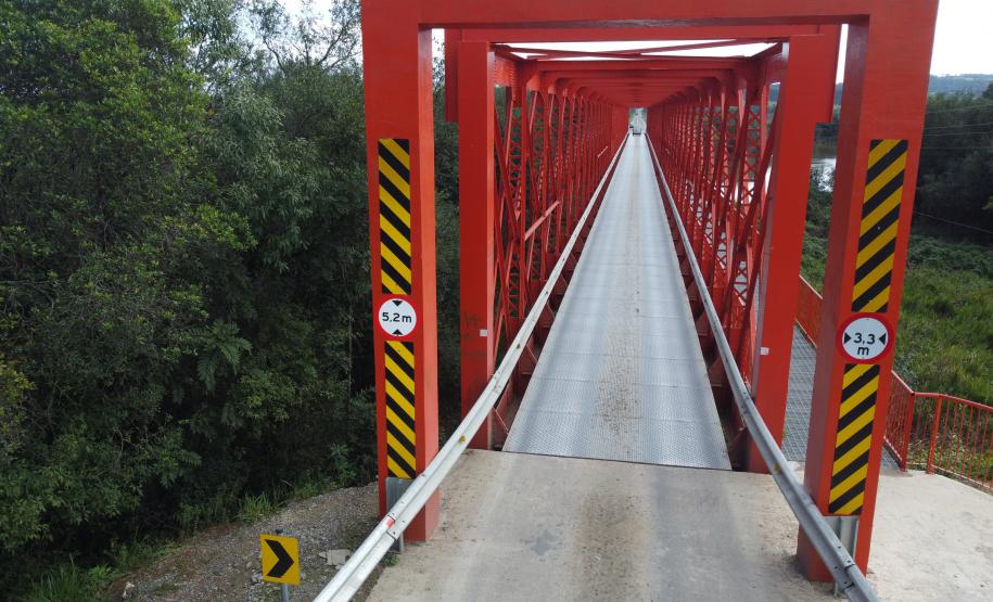 Ponte sobre o Rio da Várzea na PR-427, entre a Lapa e Campo do Tenente