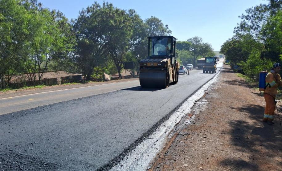 Conservação da PR-170 entre Rolândia e Porecatu