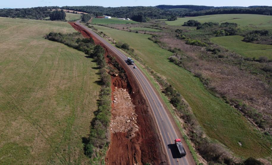 Serviços iniciais na duplicação da PRC-466 entre Guarapuava e Palmeirinha