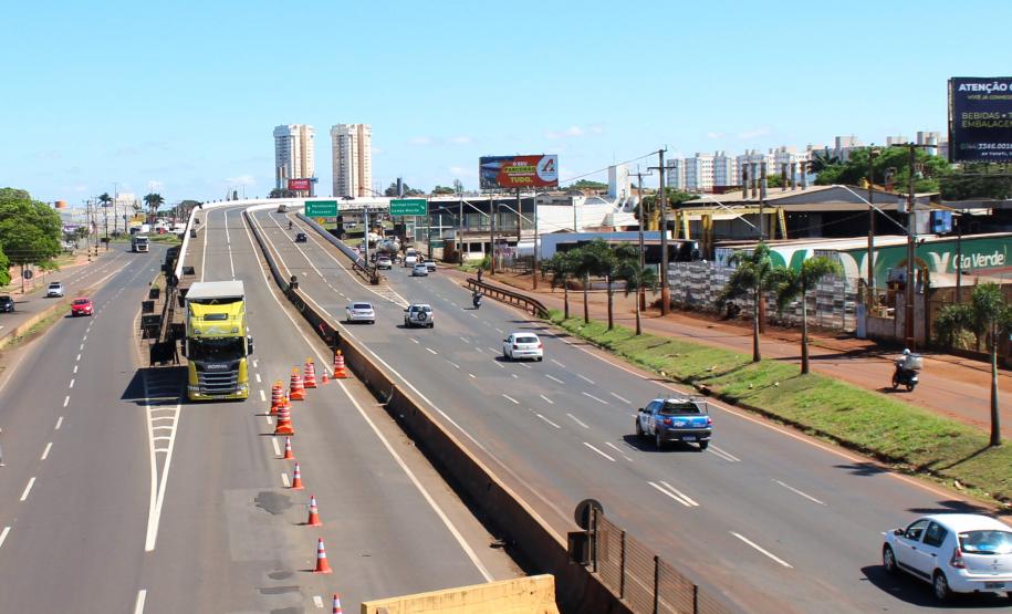 BR-376 Viadutos de Sarandi - serviços nos pilares centrais