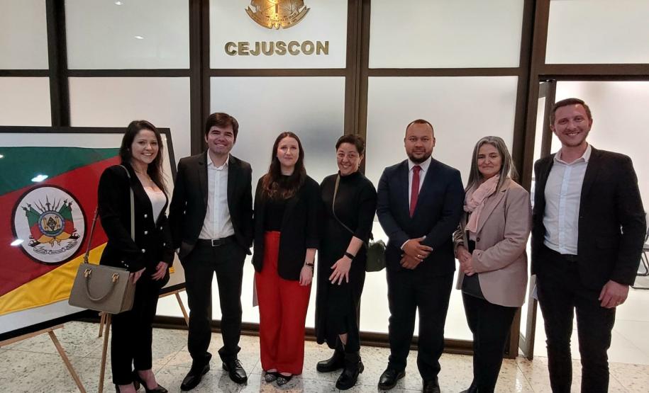 Equipe do DER/PR que atuou na elaboração do acordo