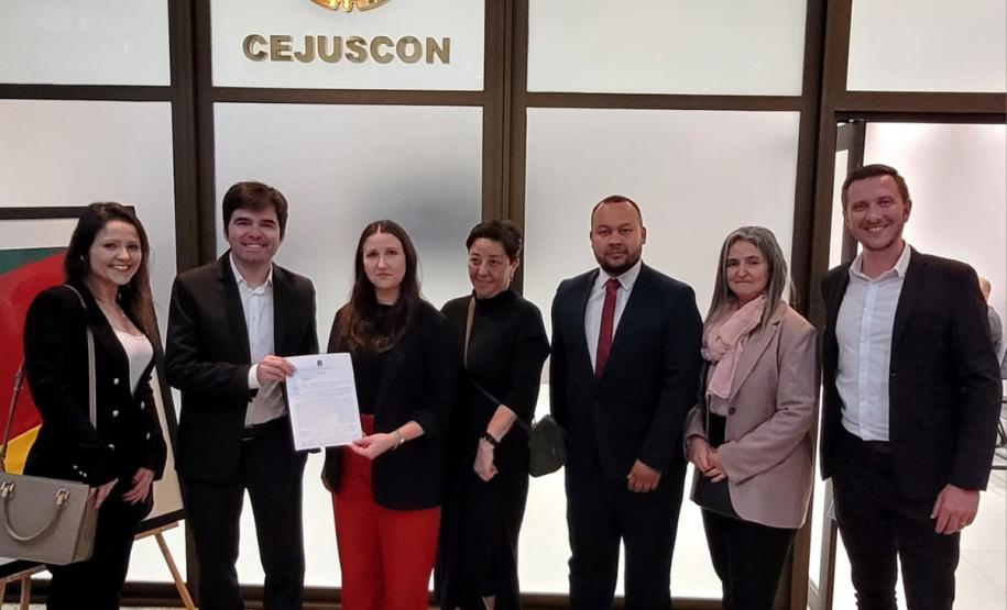 Equipe do DER/PR que atuou na elaboração do acordo