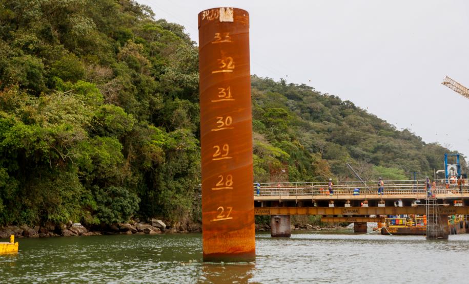 Obras da ponte de Guaratuba em outubro de 2024