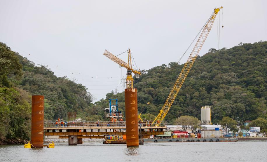 Obras da ponte de Guaratuba em outubro de 2024