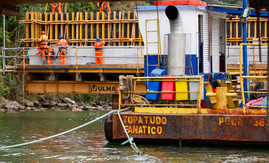 Obras da ponte de Guaratuba em outubro de 2024