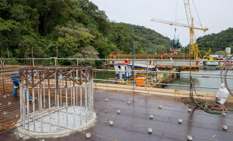 Obras da ponte de Guaratuba em outubro de 2024