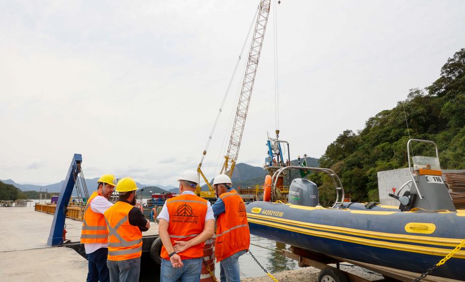 Obras da ponte de Guaratuba em outubro de 2024