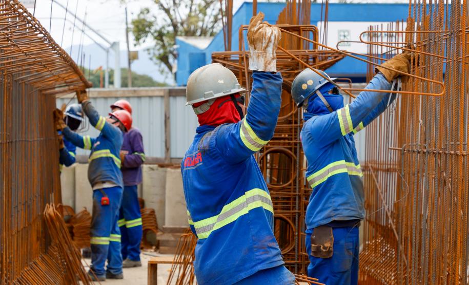 Obras da ponte de Guaratuba em outubro de 2024