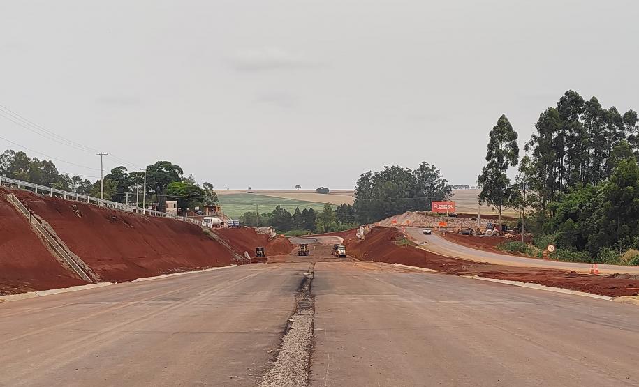 PR-445 viaduto no acesso para Tamarana