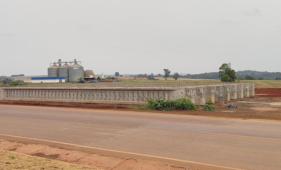 PR-445 viaduto no acesso para Tamarana