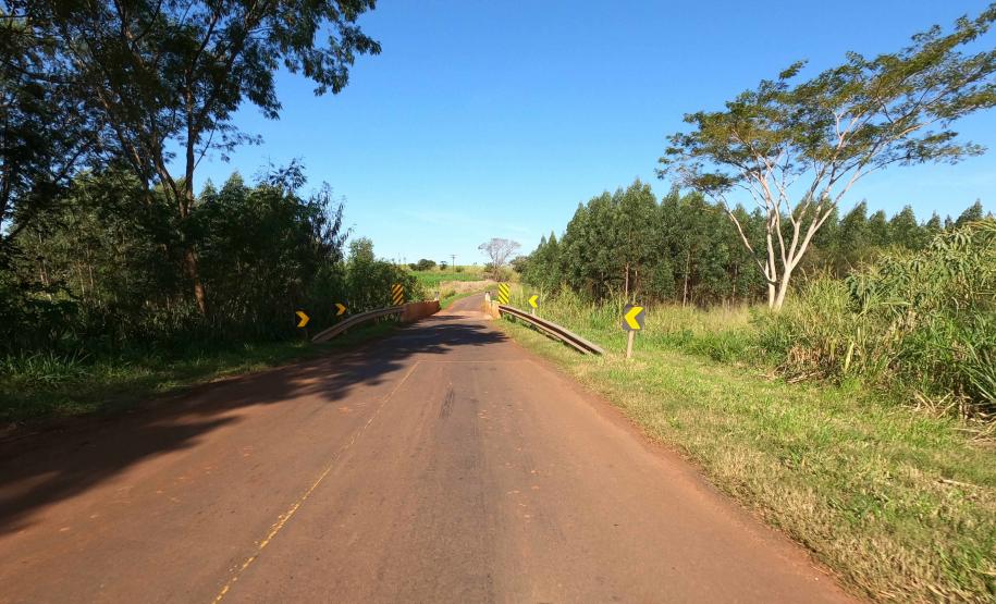 PR-534 ponte sobre o Rio Centenário