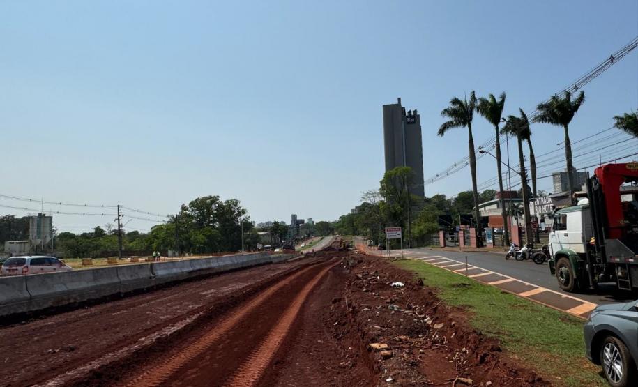 Obra de implantação do Trevo do Catuaí em Maringá