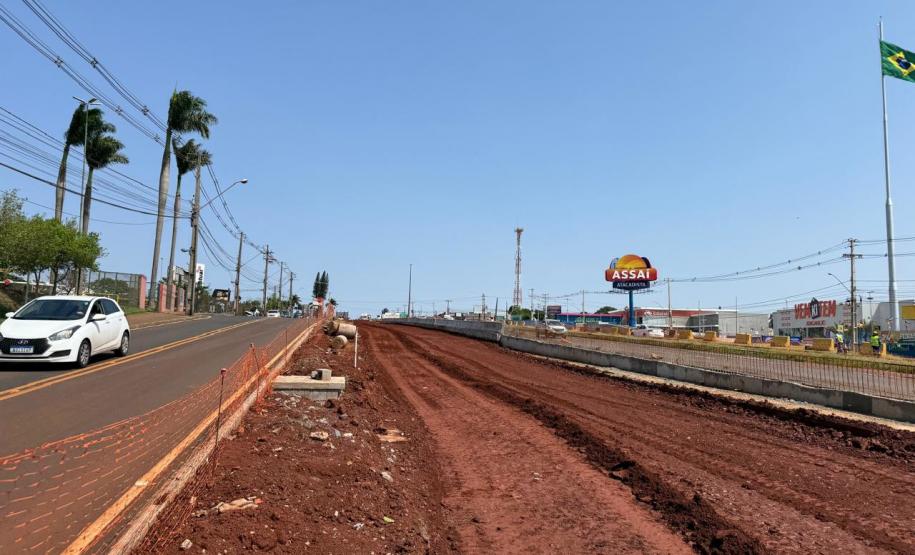 Obra de implantação do Trevo do Catuaí em Maringá