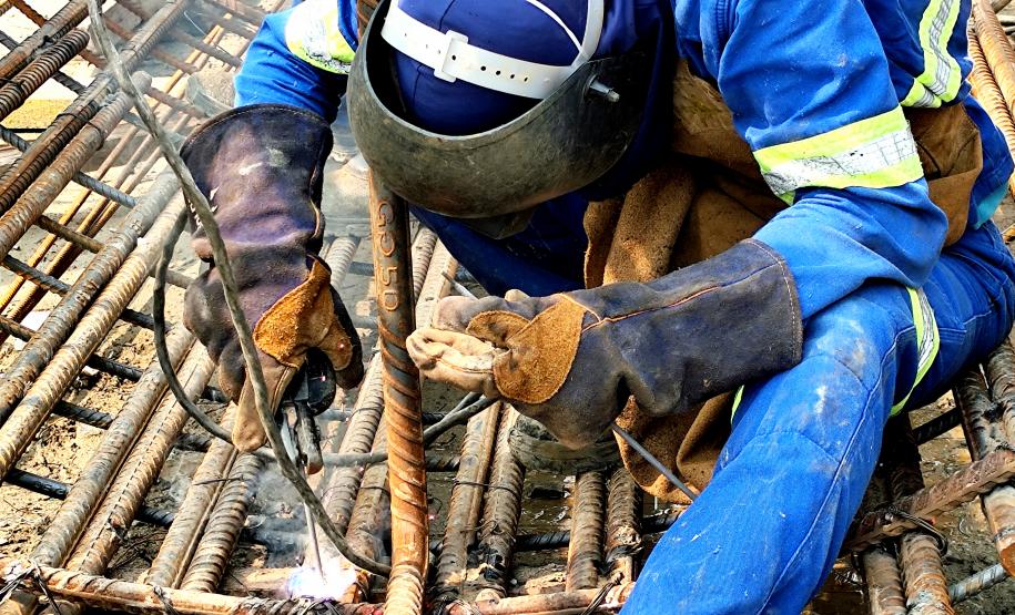 Rotina de trabalho com equipamentos de segurança individual
