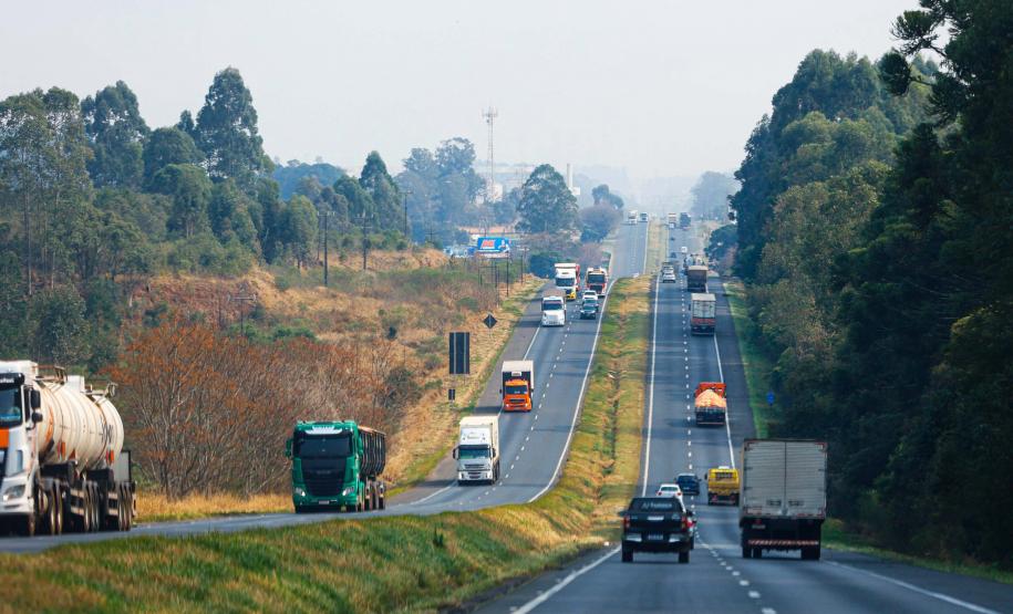 BR-376 entre Ponta Grossa e São Luiz do Purunã