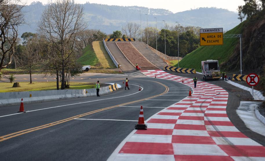 PR-170 área de escape Pinhão