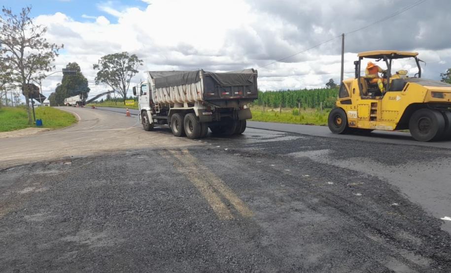 PR-459 serviços de conservação do pavimento entre Pinhão e Reserva do Iguaçu