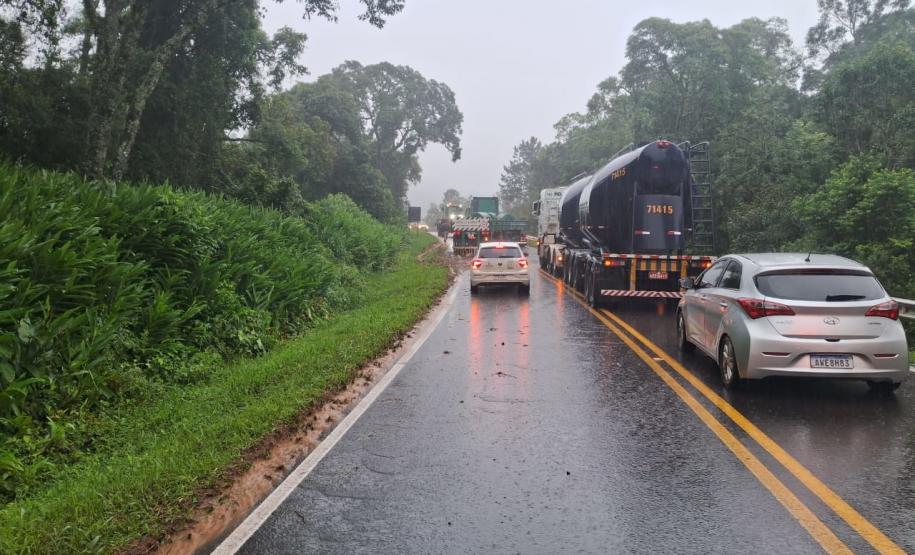 PR-364 em Inácio Martins, recebendo tráfego da BR-277