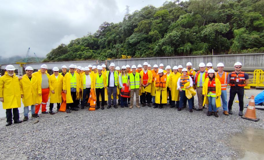 Ponte de Guaratuba - visita de comitiva