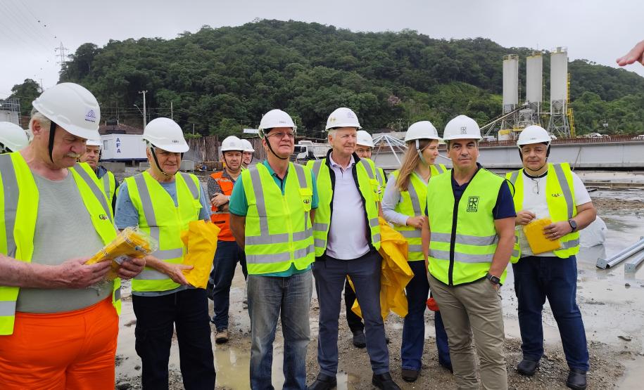 Ponte de Guaratuba - visita de comitiva