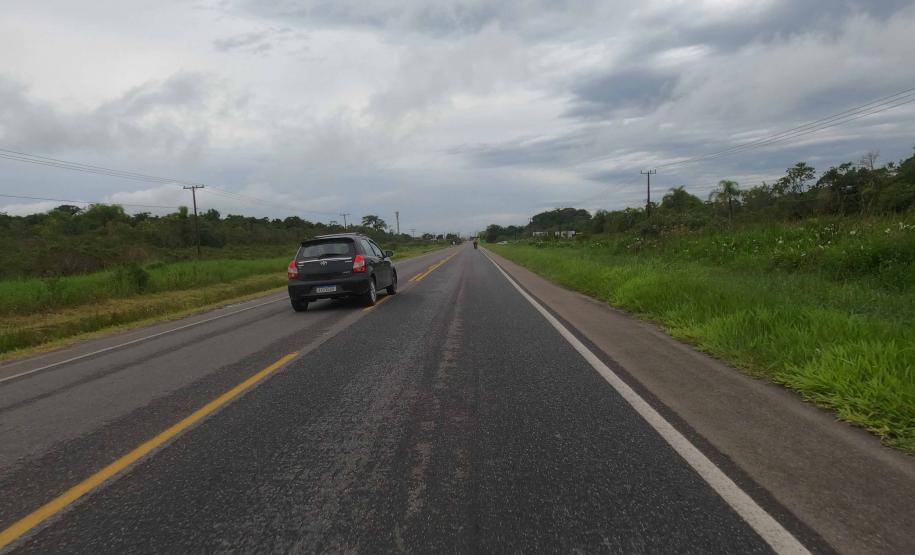 PR-412 entre a divisa com Santa Catarina e Guaratuba