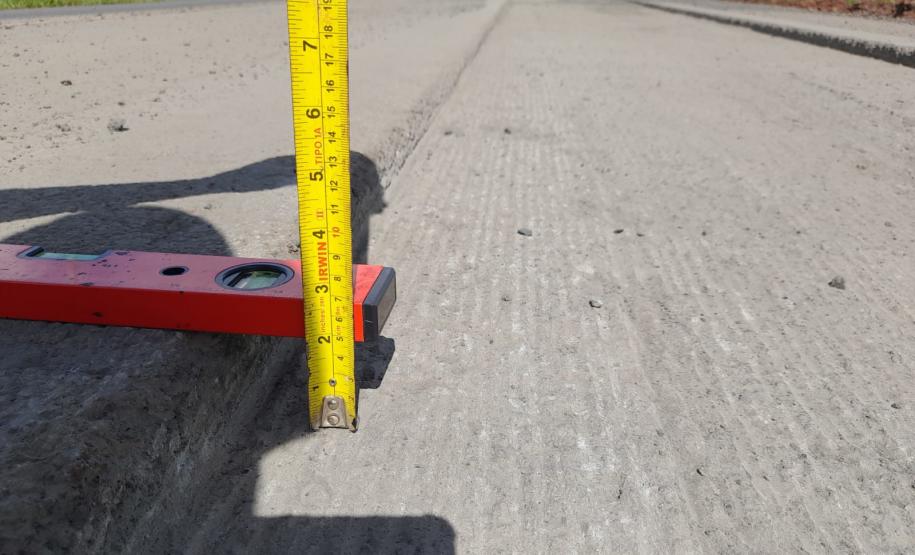 Fresagem de pavimento em rodovia estadual