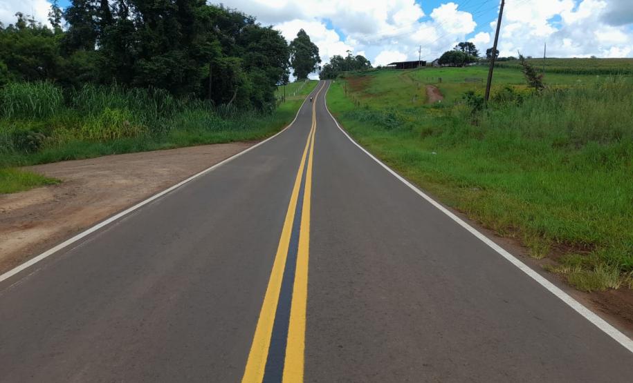 PR-364 entre Palmital e Laranjal com nova sinalização horizontal