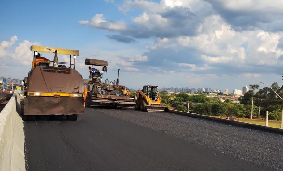 BR-369 pavimentação da pista sobre o viaduto da PUC
