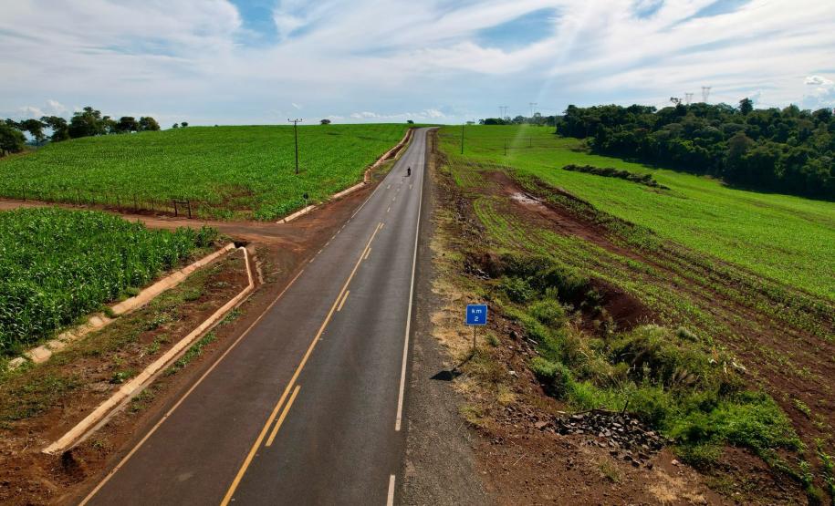 Obra de pavimentação da estrada entre Ramilândia e Santa Helena