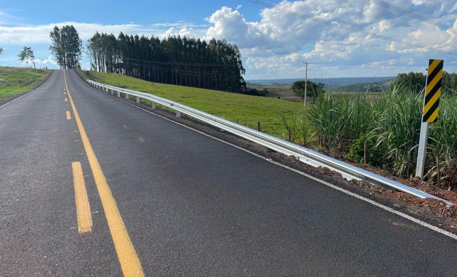 Obra de pavimentação da estrada entre Ramilândia e Santa Helena