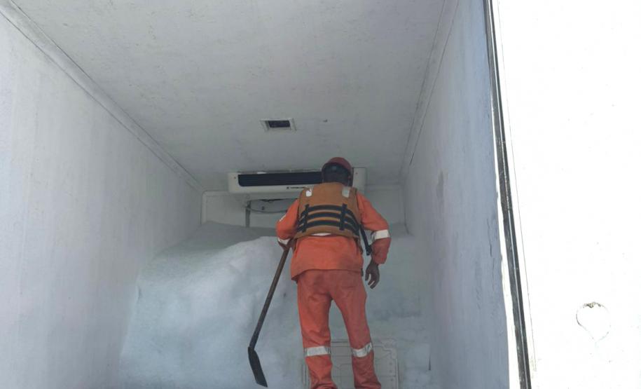 Gelo para concretagem do bloco