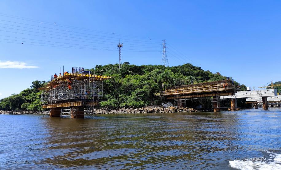 Ponte de Guaratuba chega a 44,2%