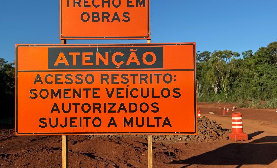 Perimetral Leste de Foz do Iguaçu - sinalização de acesso restrita