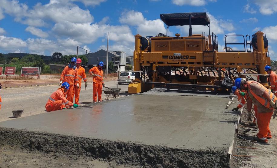 PR-092 nova pavimentação em concreto
